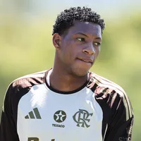 Plata não gosta após ser barrado por Leonardo Jardim no Flamengo