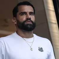 Cuca explica situação de Tomás Rincón no Santos