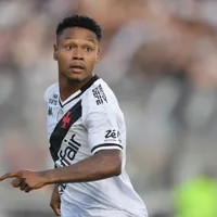 Torcedores do Vasco criticam Matheus França e Hinestroza