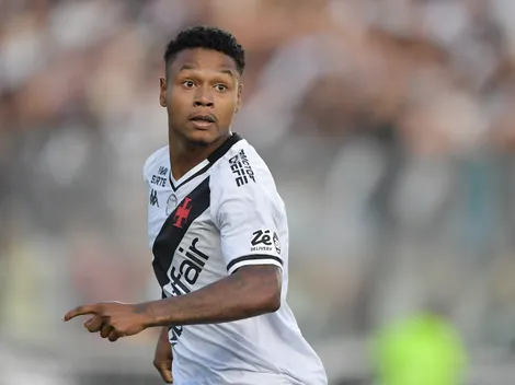 Torcedores do Vasco criticam Matheus França e Hinestroza