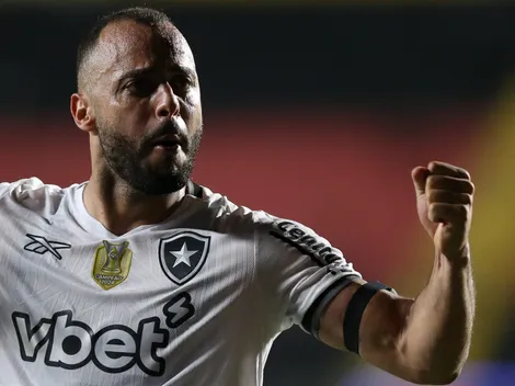 Corinthians confirma desejo por Arthur Cabral, do Botafogo