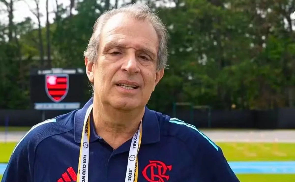 Após elogios de Ancelotti, Danilo ganha moral no Flamengo e é visto como futuro dirigente