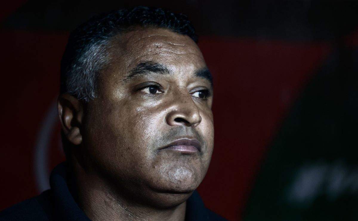 Dirigentes do São Paulo pedem ‘cabeça’ de Roger Machado após 13 dias no cargo; Rui Costa também em xeque