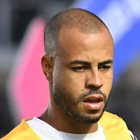 Mayke tem problema no joelho e preocupa o Santos