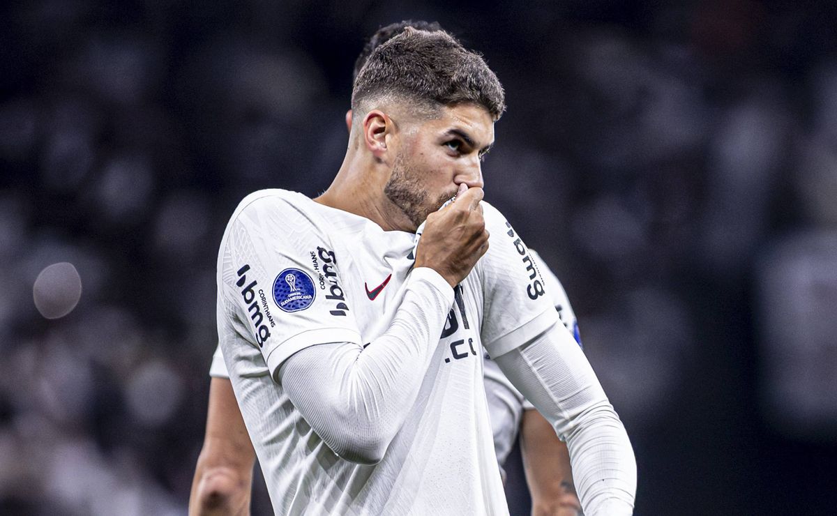 Corinthians articula troca com Botafogo e Pedro Raul pode destravar chegada de Arthur Cabral