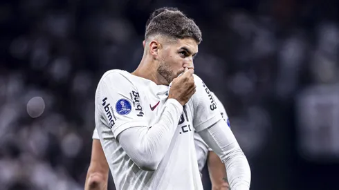 Pedro Raul em troca de Arthur Cabral é a última cartada do Corinthians com Botafogo