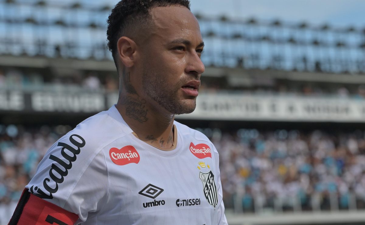 Neymar está praticamente descartado por Ancelotti na Copa do Mundo e CBF se incomoda com atacante