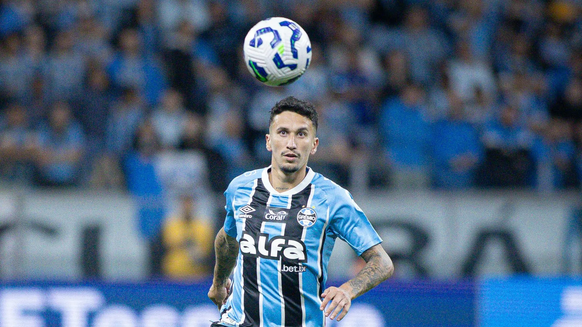 RS – PORTO ALEGRE – 19/11/2025 – BRASILEIRO A 2025, GREMIO X VASCO – Dodi jogador do Gremio durante partida contra o Vasco no estadio Arena do Gremio pelo campeonato Brasileiro A 2025. Foto: Maxi Franzoi/AGIF