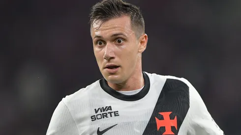 Piton é cobiçado pelo Grêmio – Foto: Thiago Ribeiro/AGIF