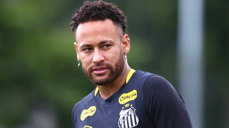 Neymar durante treinamento do Santos no CT Rei Pelé - Foto: Mauricio De Souza/AGIF