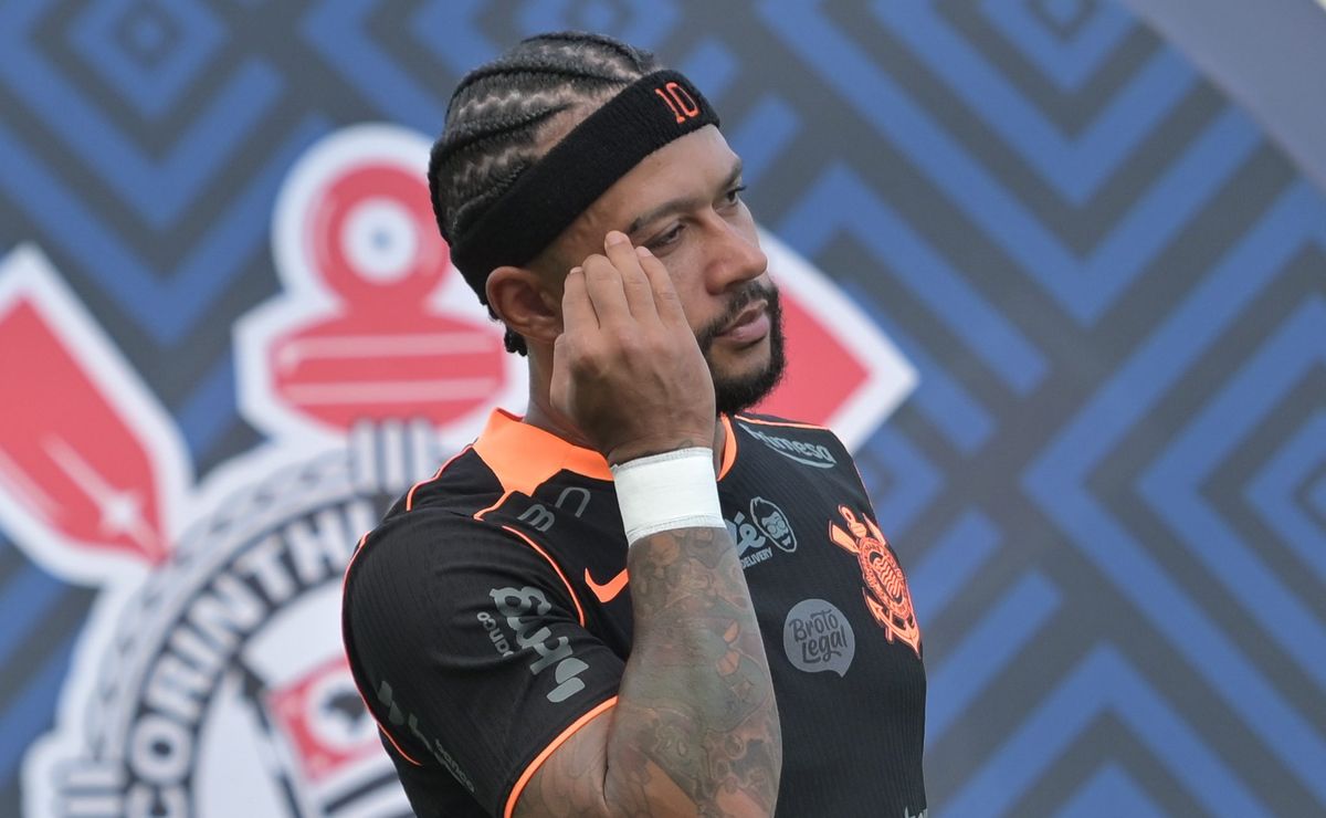 Memphis Depay é cortado da Seleção da Holanda e muda projeção para tratamento de lesão muscular