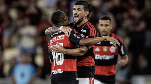 Arrascaeta e De La Cruz foram convocados nesta Data Fifa - Foto: Andre Mourao/AGIF