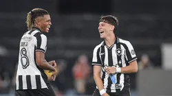 - Danilo jogador do Botafogo comemora seu gol com Montoro