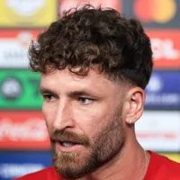 Treino da Seleção Brasileira mostra Léo Pereira sendo elogiado