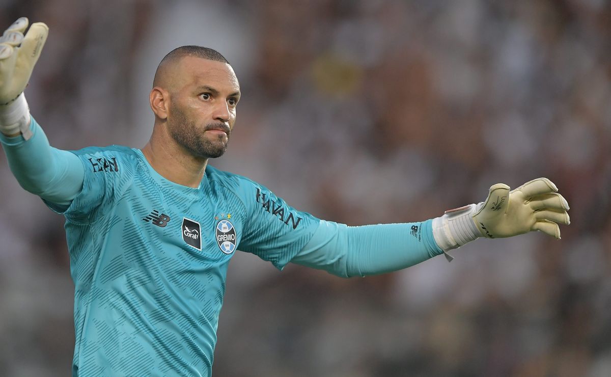 Defesa exposta liga alerta, e solução pode estar dentro do próprio time