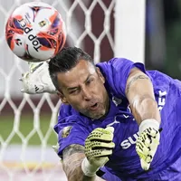 Júlio César faz 'lobby' e pede Fábio, do Fluminense, na Copa do Mundo