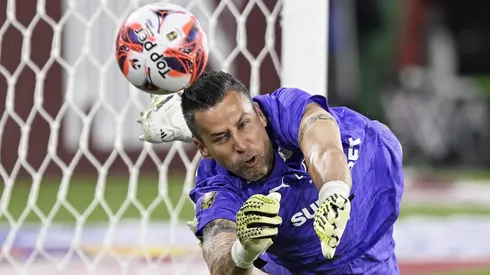 Aos 45 anos, Fábio é titular absoluto do Fluminense e ganha 'lobby' de Júlio César para a Copa do Mundo