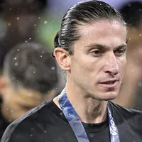 Filipe Luís, ex-Flamengo, perde força no Chelsea