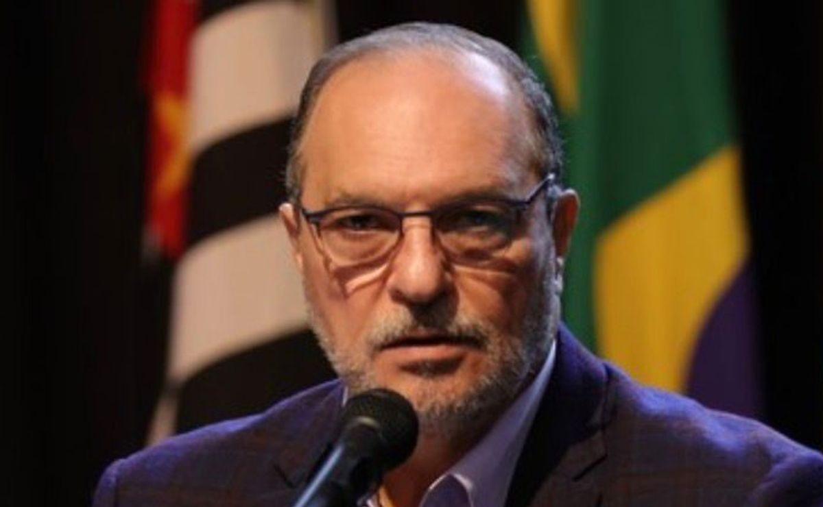 Romeu Tuma Jr. é afastado após votação dos conselheiros do Corinthians, mas não reconhece votação