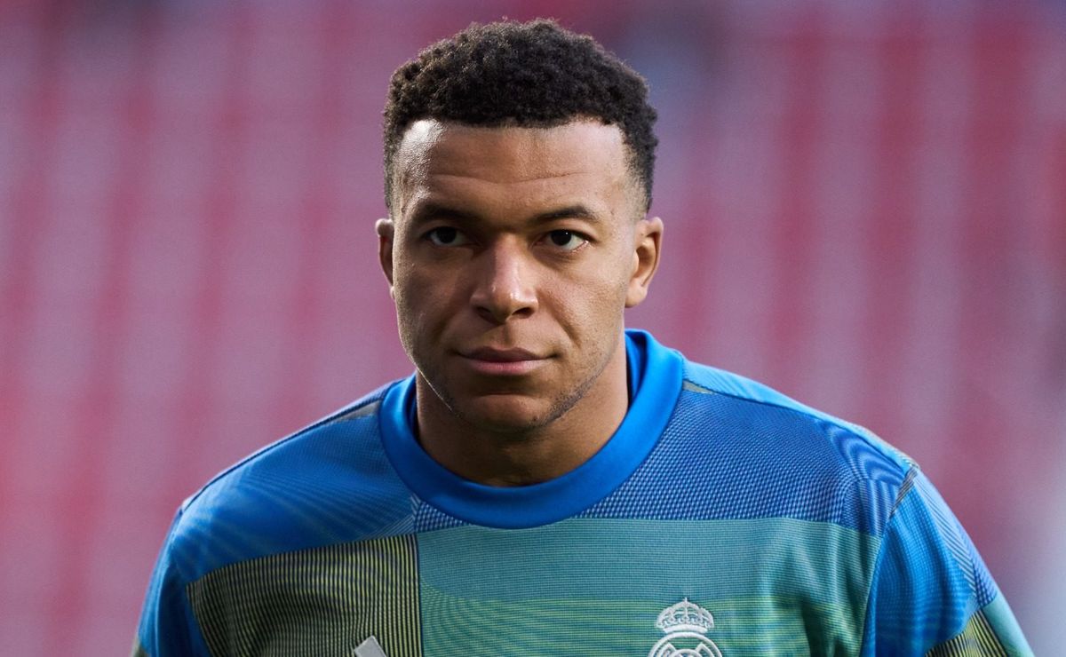 França prioriza partida contra o Brasil, mas Mbappé ainda é dúvida para o confronto