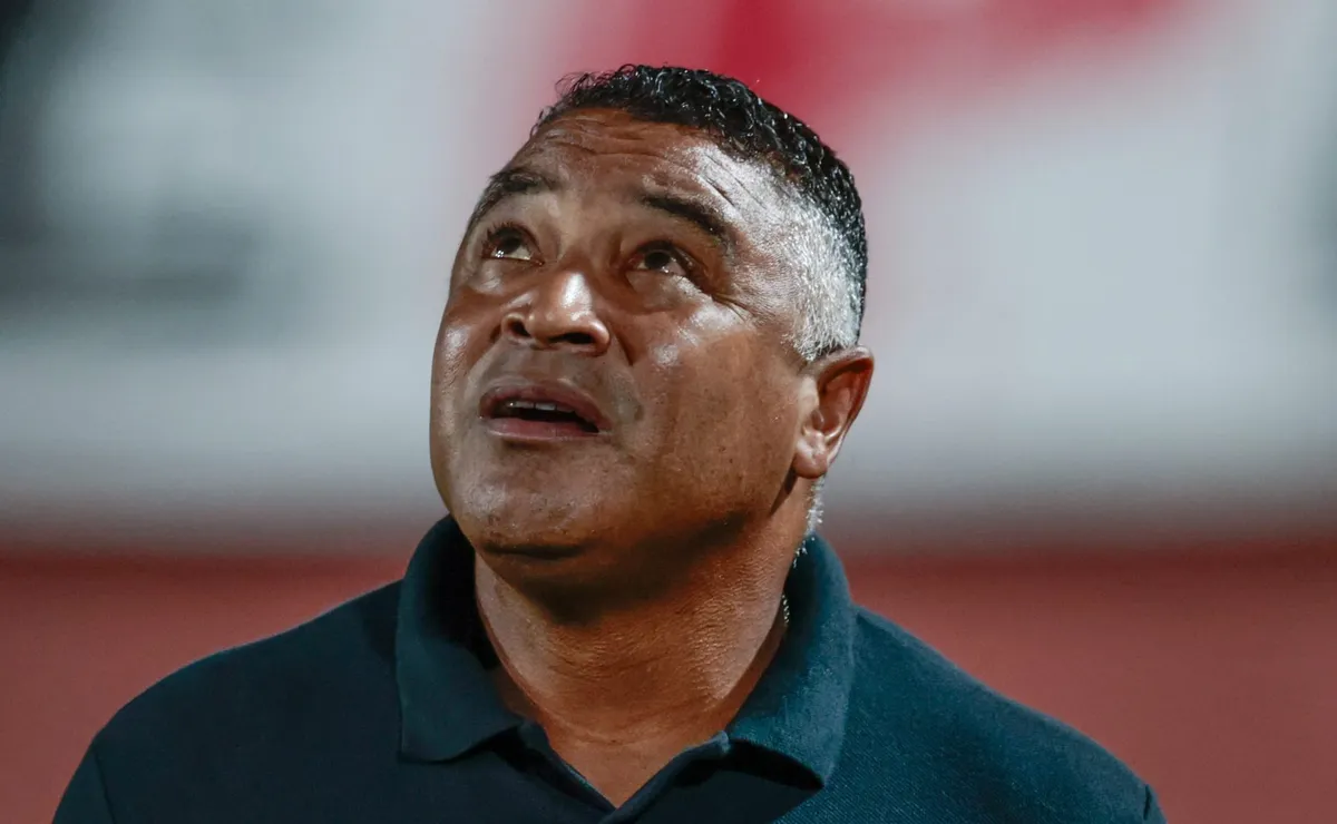 Roger Machado, Rafinha e Rui Costa ganham respaldo no São Paulo e não devem sair