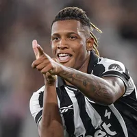 Flamengo avança interesse por Danilo e oferecer jogadores em troca