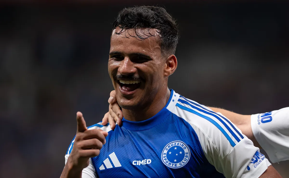 Flamengo vai para cima de Kaiki e Cruzeiro acelera para se proteger com renovação contratual