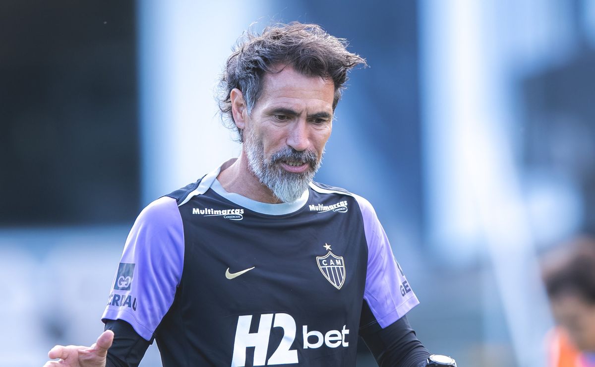 Eduardo Domínguez é avisado sobre intervalo curto de jogos no Atlético-MG até a Copa do Mundo