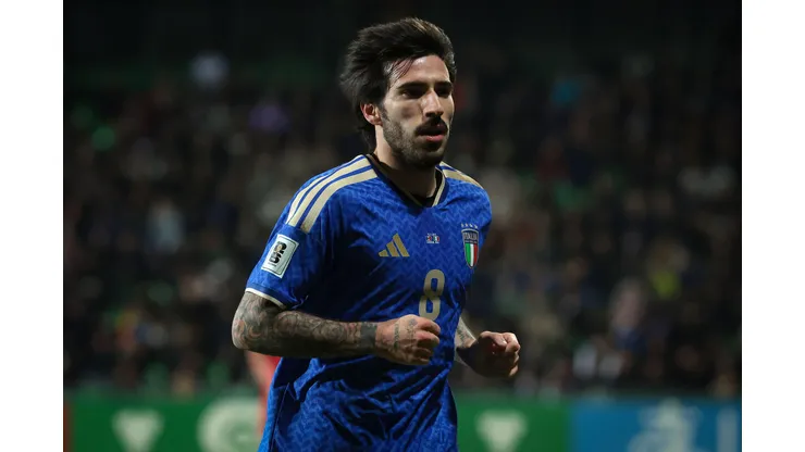 Sandro Tonali, da Itália, durante a partida das Eliminatórias Europeias da Copa do Mundo da FIFA entre Moldávia e Itália, no Stadionul Zimbru, em Chisinau. Contributor:Sportimage Ltd