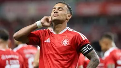 Internacional de Alan Patrick vem jogando sem patrocinador máster na camisa