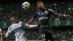 Santos e Coritiba duelaram pela Copa do Brasil em 2022. Foto: Gabriel Machado/AGIF