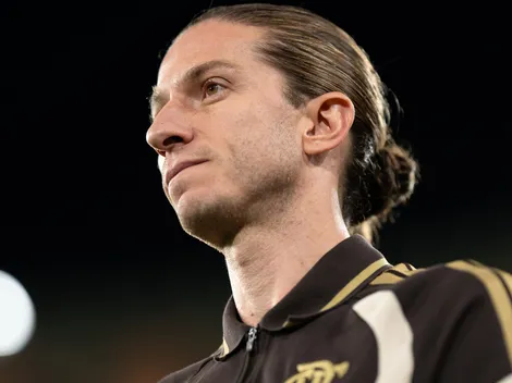 Filipe Luís prioriza Europa e conversa com Jorge Mendes