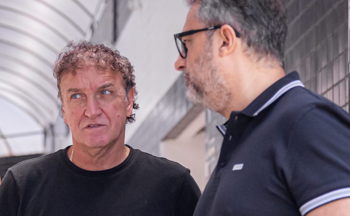 Cuca já pensa na próxima janela e pede volante, ponta e lateral-esquerdo para o Santos
