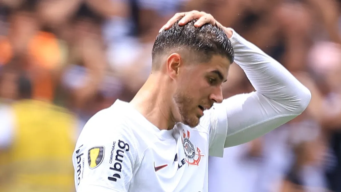 Pedro Raul nunca conseguiu se firmar no Corinthians - Foto: Marcello Zambrana/AGIF.