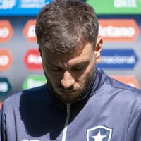 Textor demite Anselmi e surpreende elenco do Botafogo