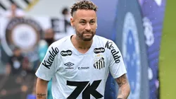 Neymar em ação pelo Santos.