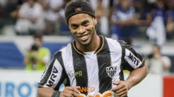 Ronaldinho Gaúcho em ação pelo Galo - Foto: Bruno Cantini/AGIF