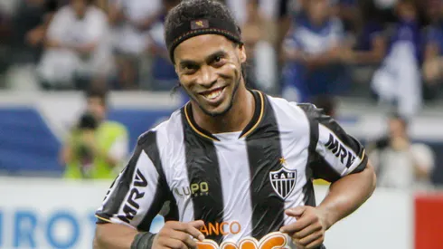 Ronaldinho Gaúcho em ação pelo Galo - Foto: Bruno Cantini/AGIF