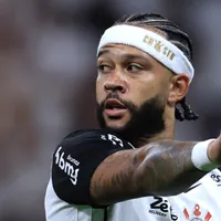 Memphis Depay culpa o Corinthians pela lesão sofrida