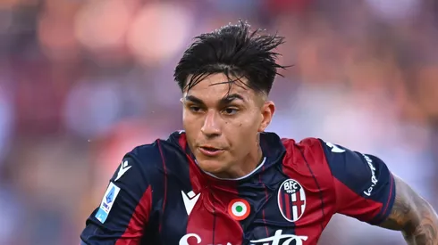 Santiago Castro em campo pelo Bologna, da Itália.