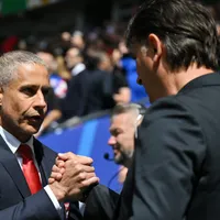 Pela Albânia, Sylvinho é última chance de técnico brasileiro na Copa