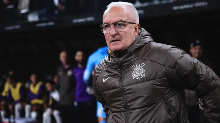 Dorival Jr terá problemas para escalar o time na próxima rodada - Foto: Ettore Chiereguini/AGIF