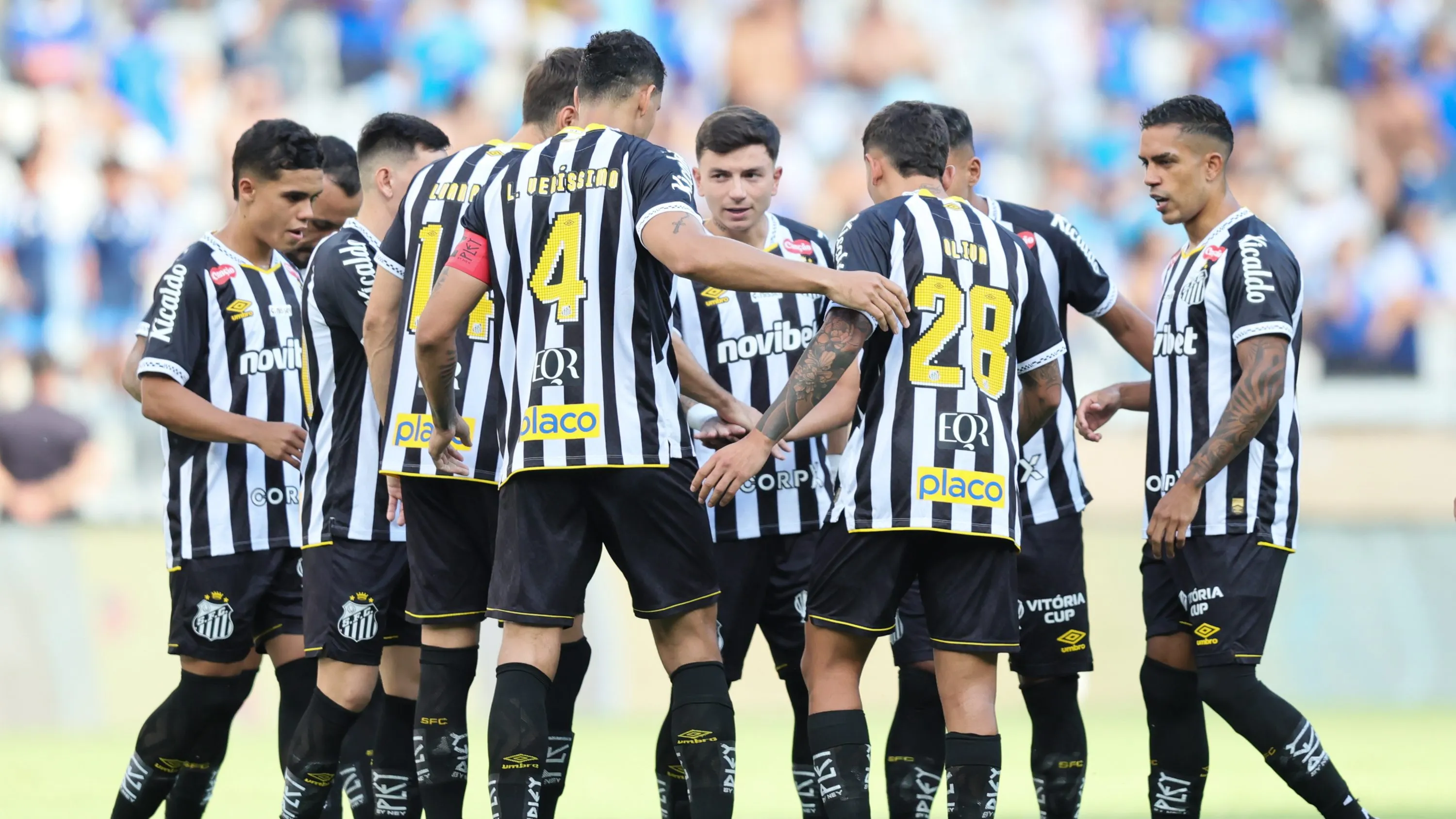 Elenco do Santos - Foto: Gilson Lobo/AGIF.