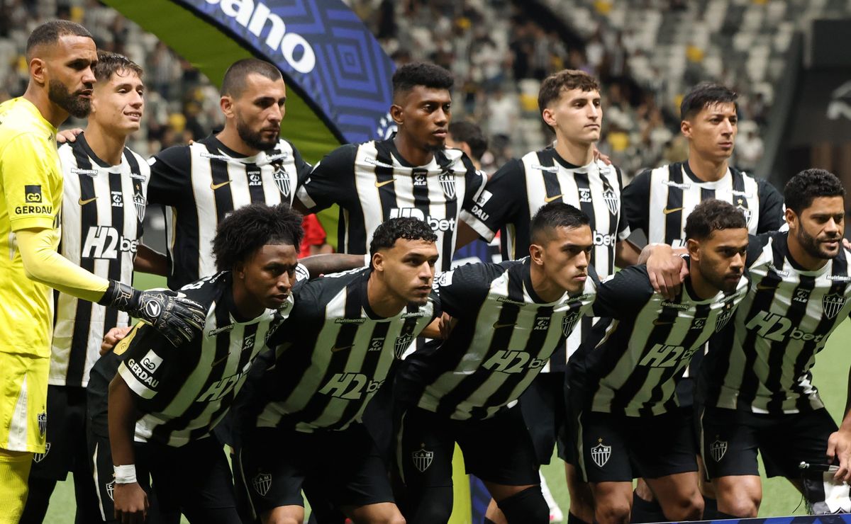 Atlético-MG vai enfrentar maratona de jogos por três competições diferentes no próximo mês