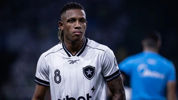 Danilo atrai o interesse de Palmeiras e Flamengo