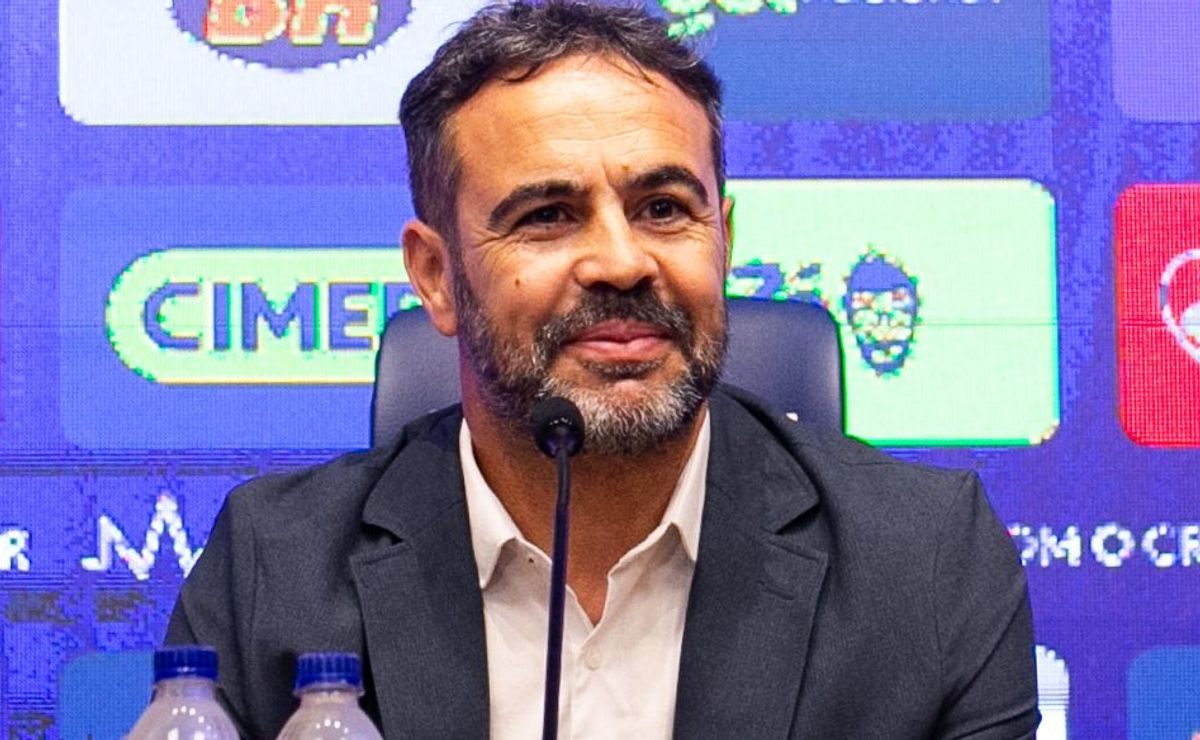 Artur Jorge comenta lesão de Kaio Jorge e rasga elogios ao atacante: “Está com muita vontade”