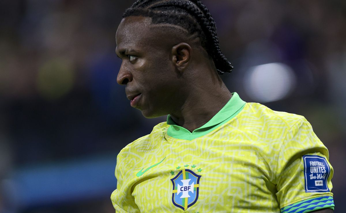 Vinicius Júnior analisa trabalho de Carlo Ancelotti na Seleção Brasileira: “A decisão é dele”