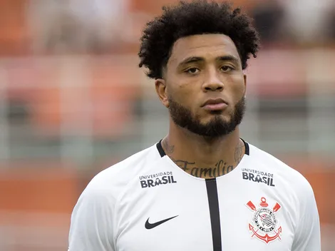 Kazim, ex-Corinthians, inicia carreira de técnico no Crawley Town