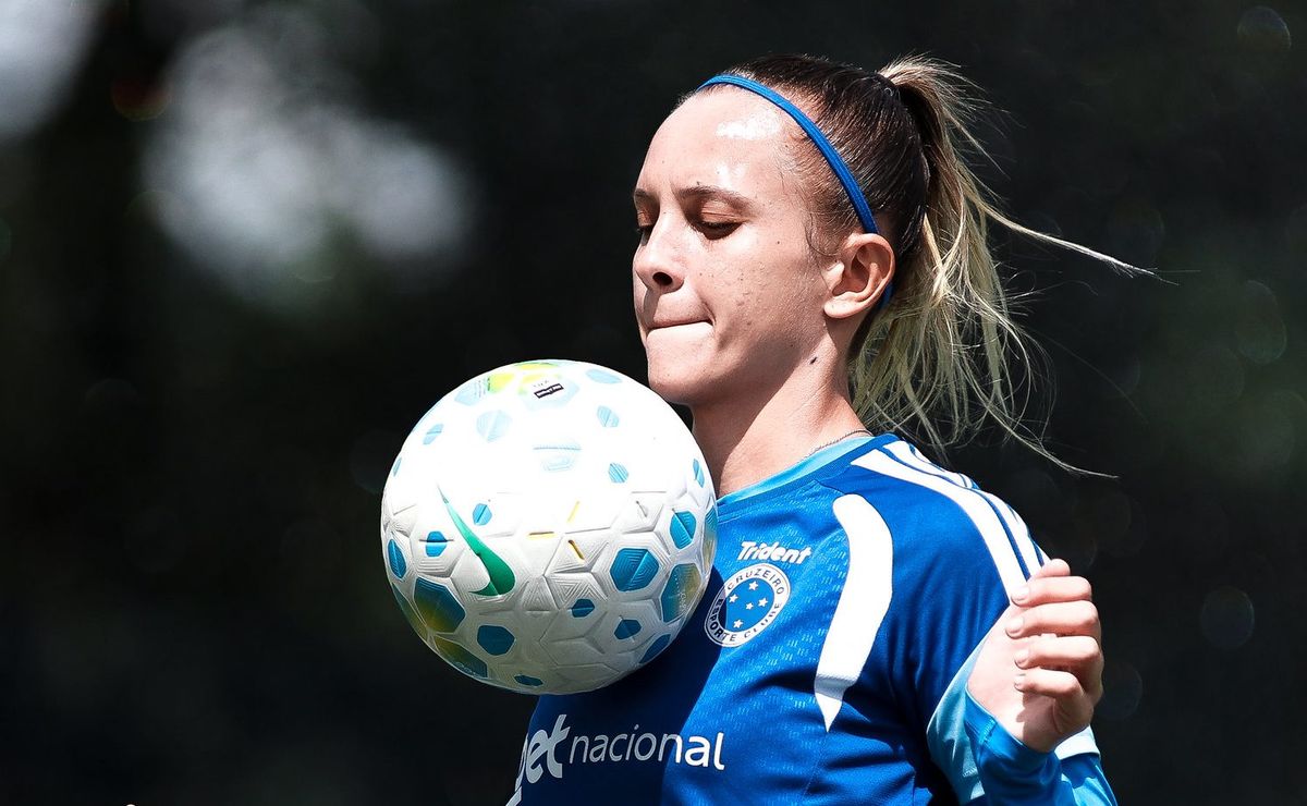 Cruzeiro recebe o Fluminense para seguir na cola do líder do Brasileirão Feminino
