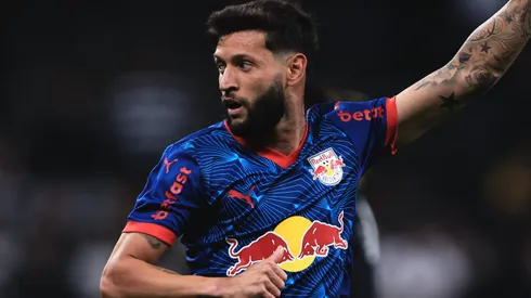 Juninho Capixaba não negocia com o Cruzeiro.